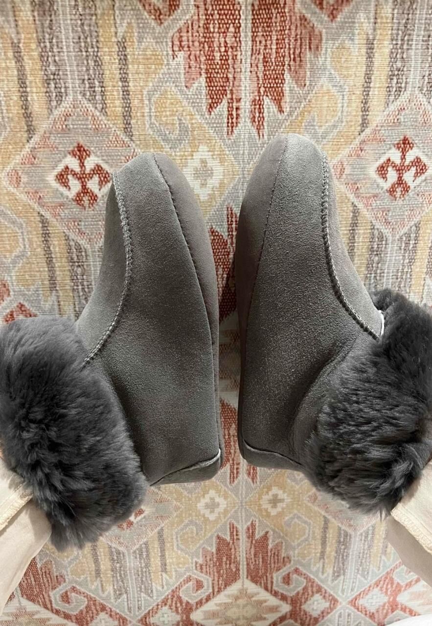 Lammfell Hausschuhe B-Ware Ibiza Grau Größe 45 -