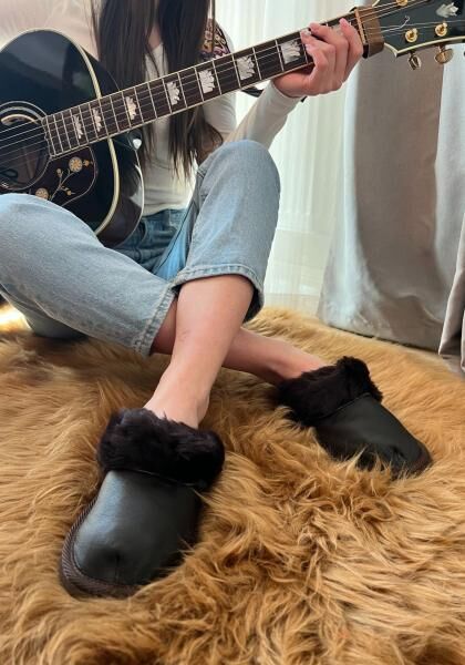 Lammfell Hausschuhe - MALIBU DUNKELBRAUN