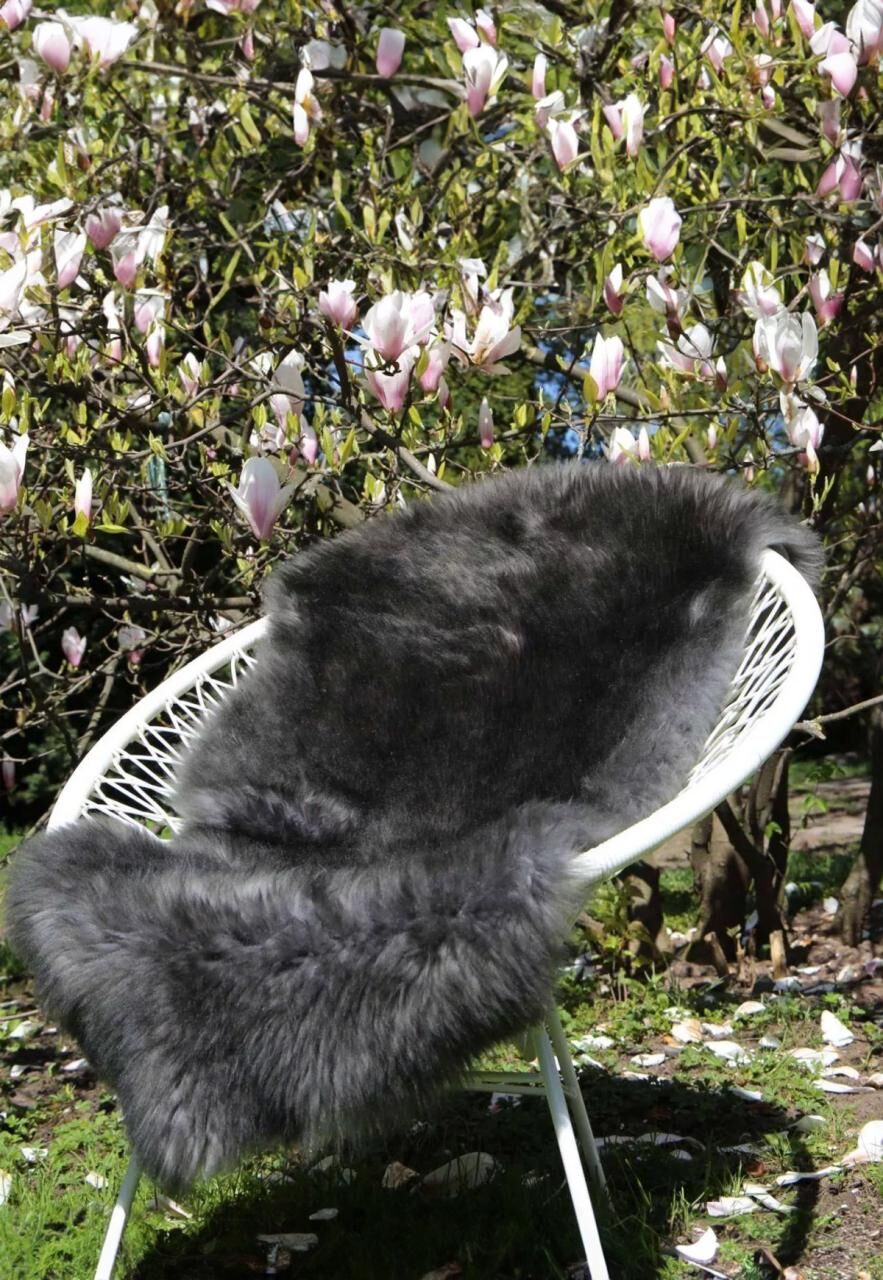 Lammfell Schwarz und Grau Töne - Farbe: Koala | Größe: 60-70