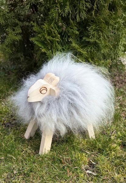 Holzschaf Baby Paul S Lammfell Modell 251