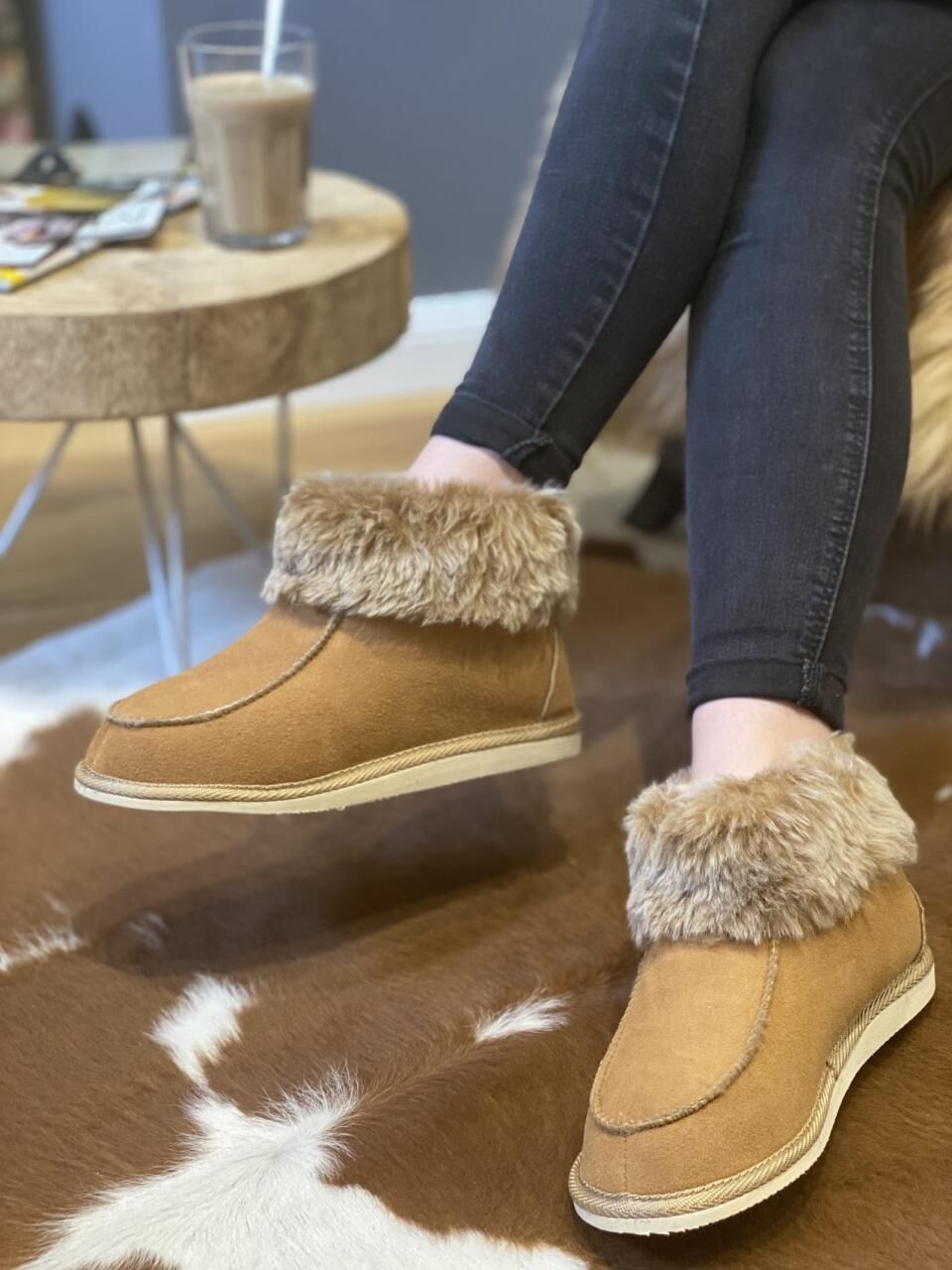 Lammfell Hausschuhe B-Ware Zugspitze Cognac - Schuhgröße: EUR 46