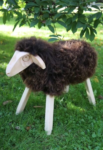 Wooden Lambskin Sheep Pauline XXL Model 82 Grizzly