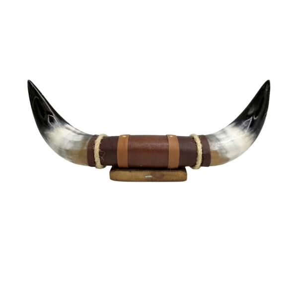 Bullenhorn Wandobjekt Modell 9 - Naturhorn Einzelstück mit Leder & Holzhalterung