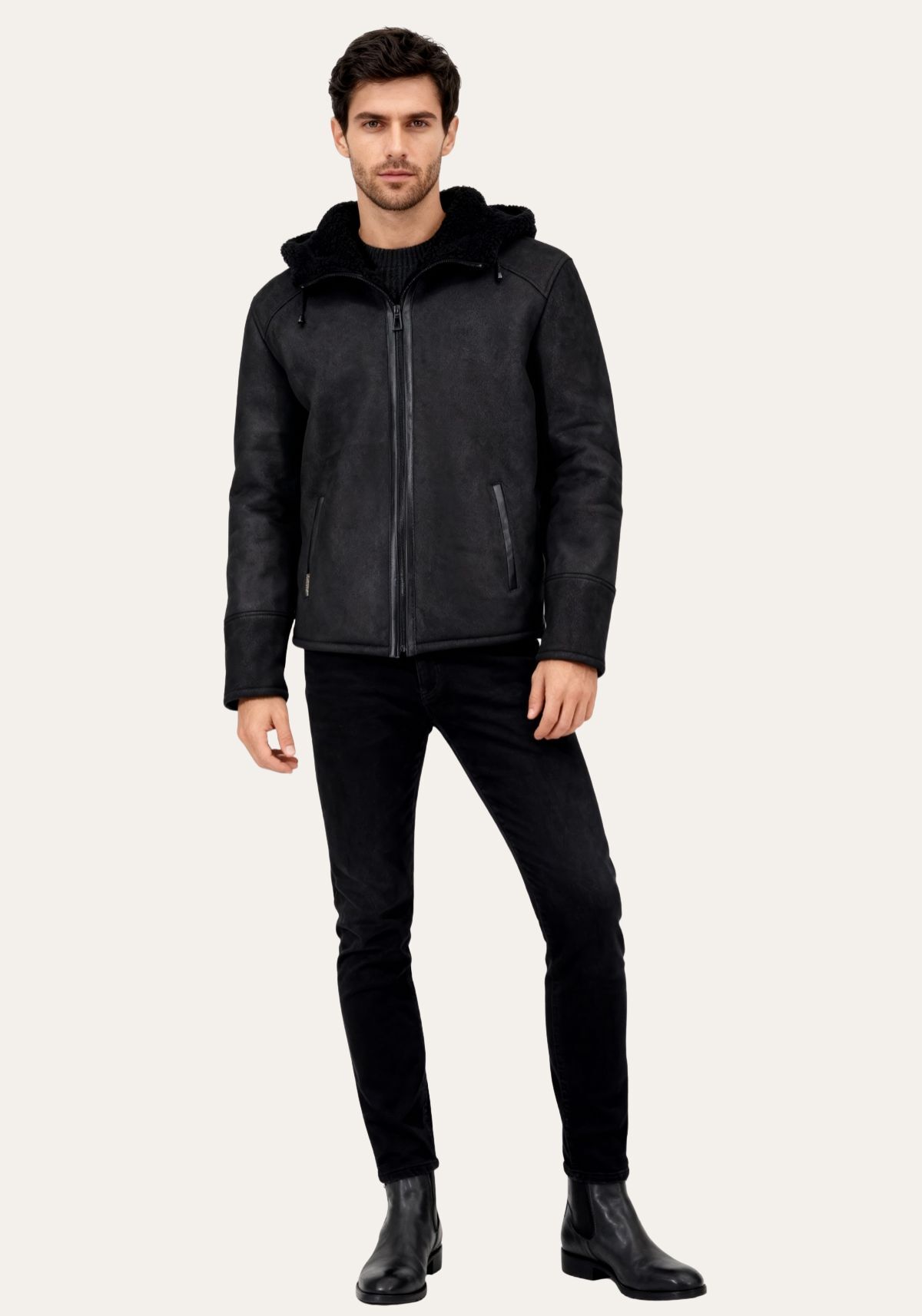 Jacke Levin Schwarz – Curly Lammfell im urban-lässigen Look