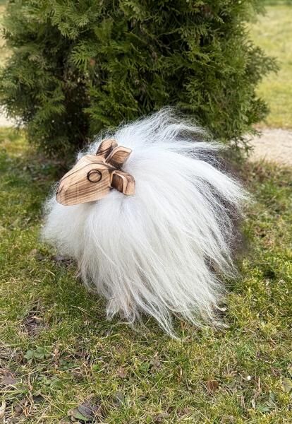 Holzschaf Baby Paul S Lammfell Modell 252