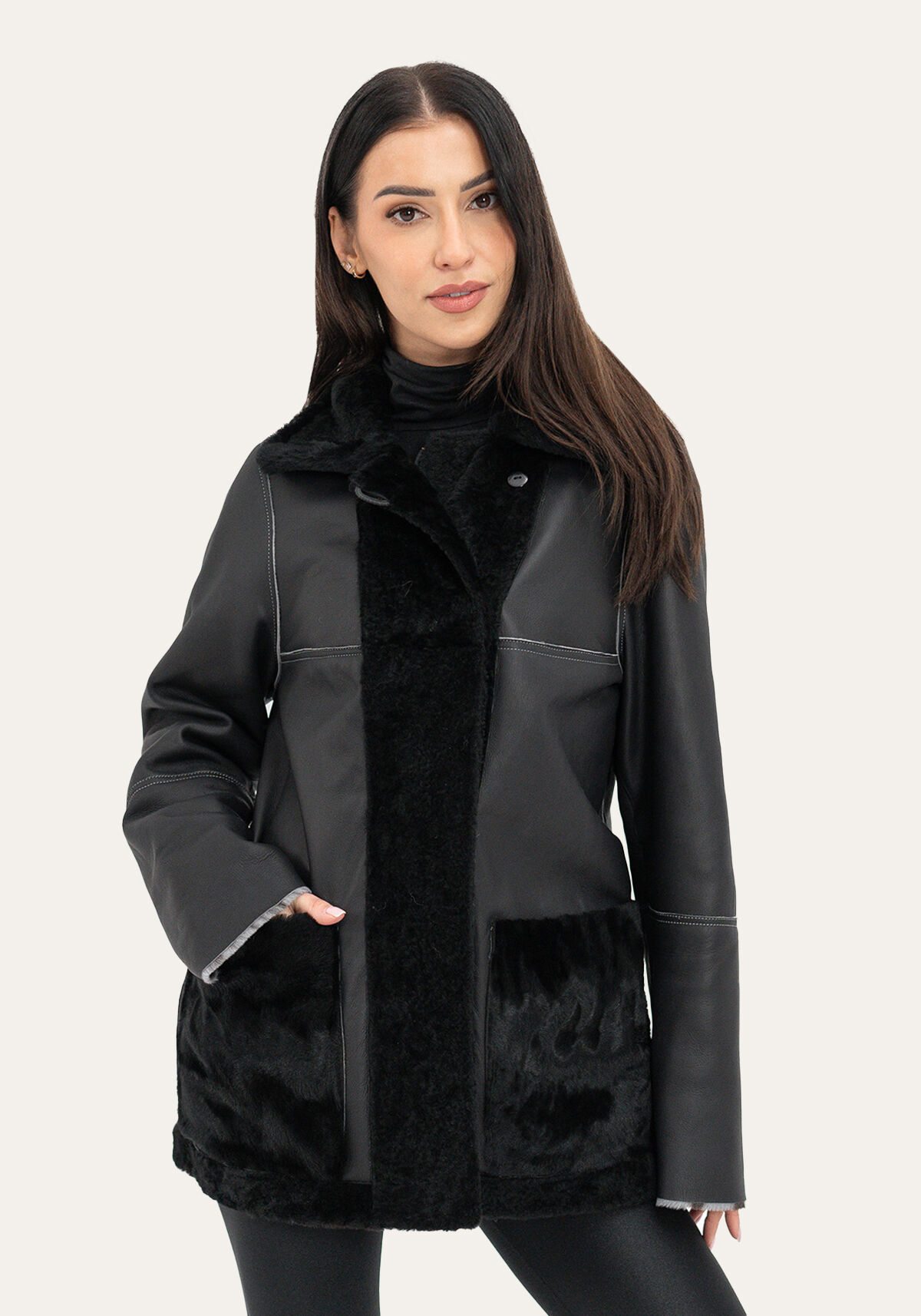 Lammfelljacke zum Wenden Runa Grau