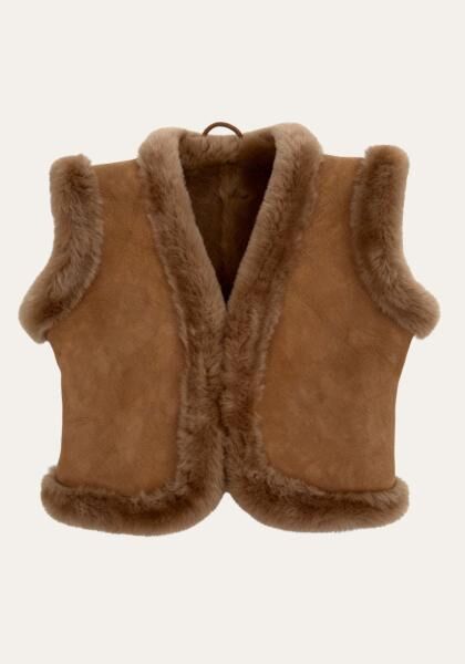 Wolkenweich Lammfellweste – Natürlich warm, leicht & himmlisch weich