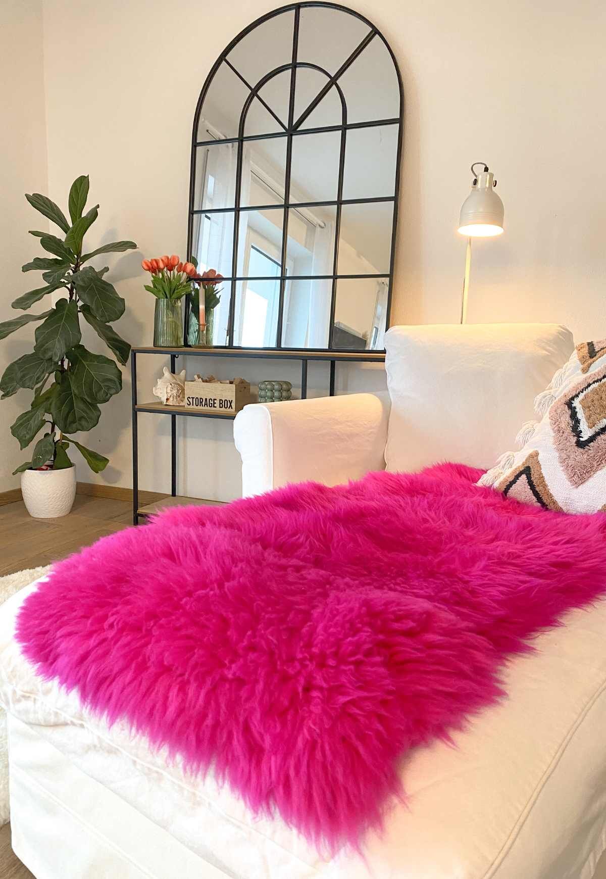 Lambskin Armchair Cover Pink 160x50 cm | Der Fellmann - Naturfellprodukte