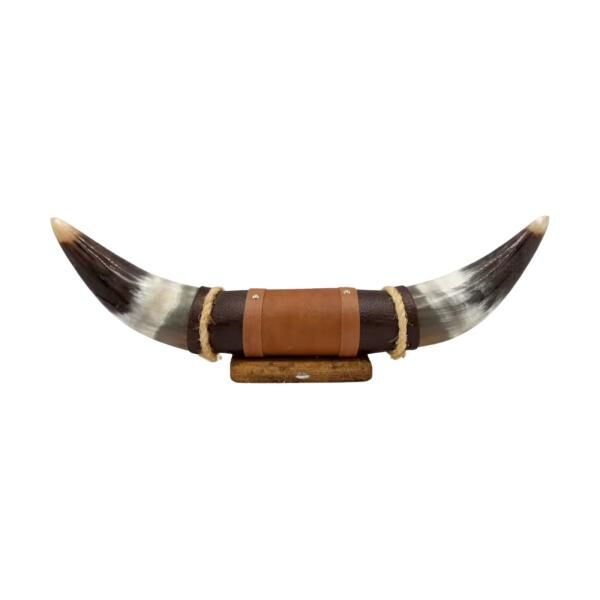 Bullenhorn Wandobjekt Modell 6 - Naturhorn Einzelstück mit Leder & Holzhalterung