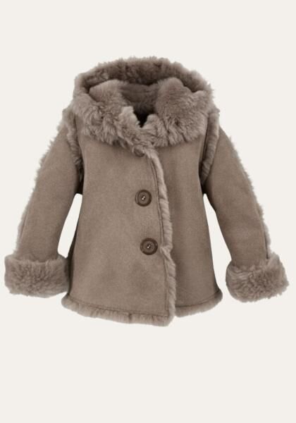 Nuri Lammfelljacke für Kinder – Kuschelige Geborgenheit an kalten Tagen